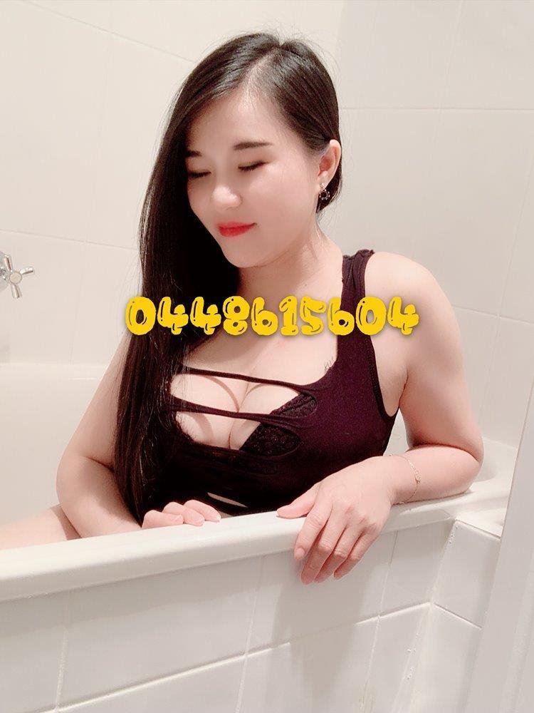JUST ARRIVED CBD @ 20YO SEXY BIG BREASTS GIRL @ INCALL/OUTCALL